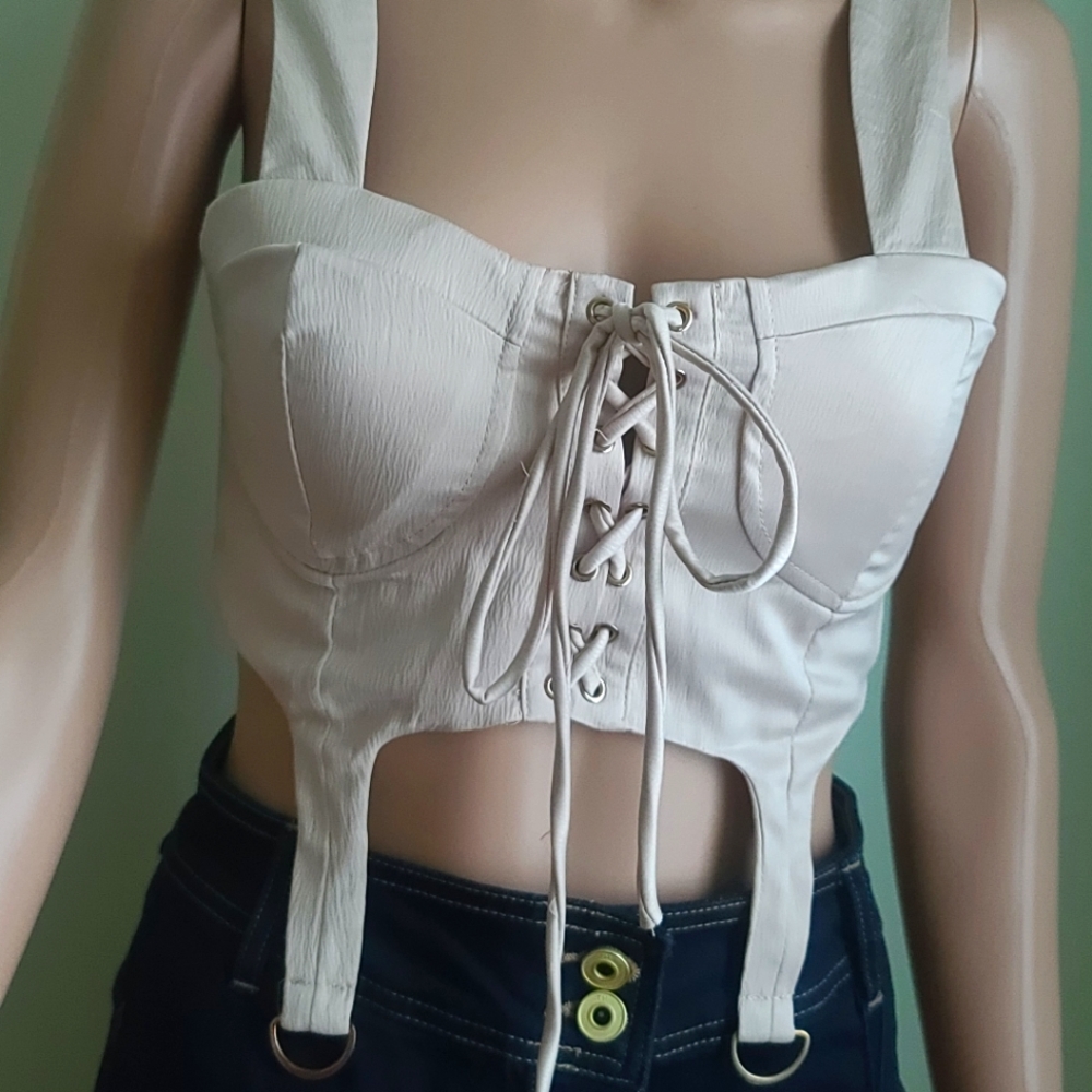 Detailed Crop Top